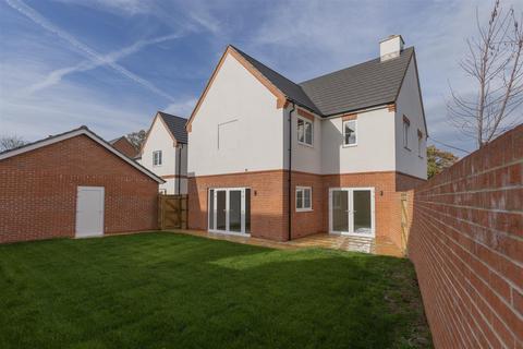 undefined, Holley Drive, Thurleigh, MK44 2FX