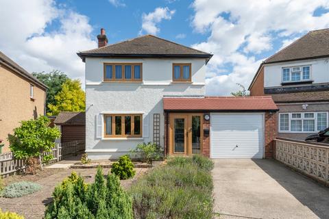 3 bedroom detached house for sale, Rosedale Close, Dartford DA2