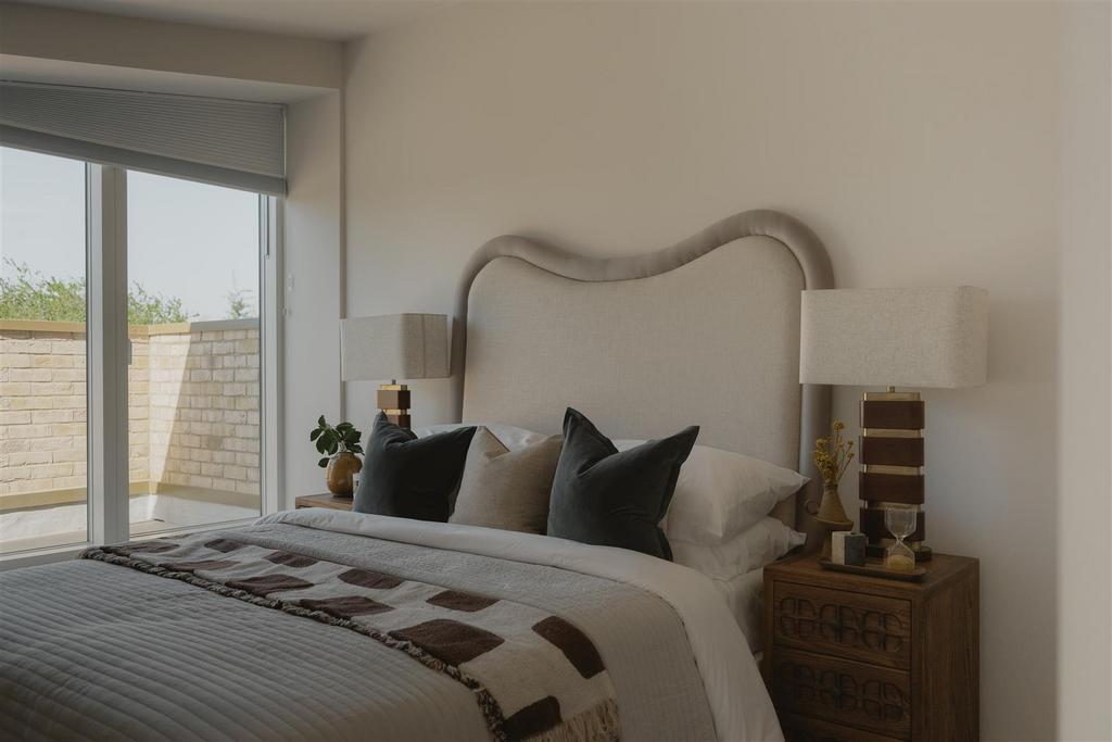 Coombe Lane Warm 272.jpg