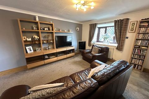 undefined, 6 Holme Crescent, Royton, Oldham, OL2 5BT