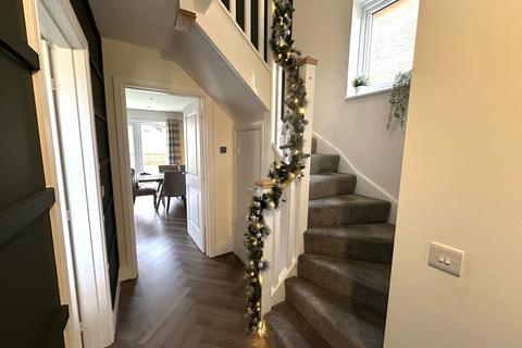 4 bedroom detached house for sale, Celandine Close, Oldham, OL4 2AY