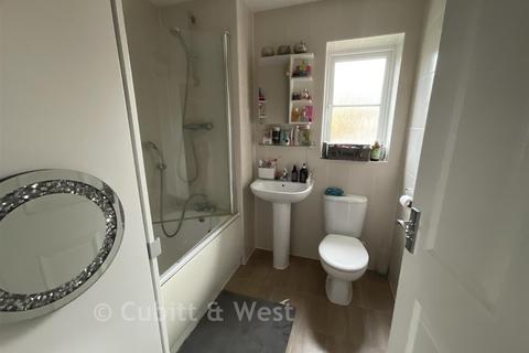 3 bedroom link detached house for sale, Baileys Way, Hambrook, Chichester, West Sussex