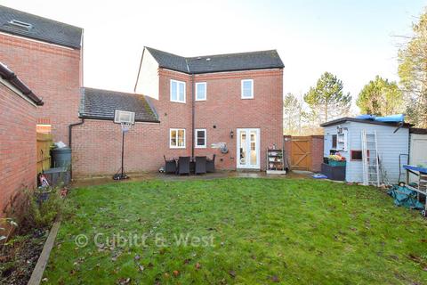 3 bedroom link detached house for sale, Baileys Way, Hambrook, Chichester, West Sussex
