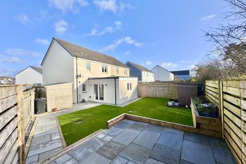 undefined, Prasow Pyski, Playing Place, Truro
