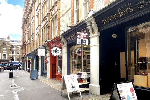 Studio to rent, Charing Cross Road, London, WC2H