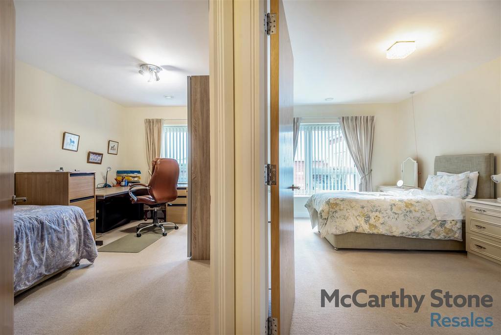 8673425-interior13.jpg