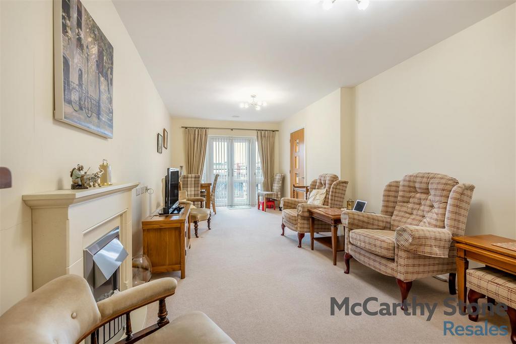 8673425-interior05.jpg