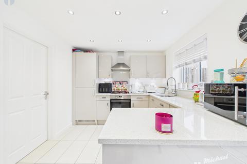 undefined, Leighton Buzzard LU7