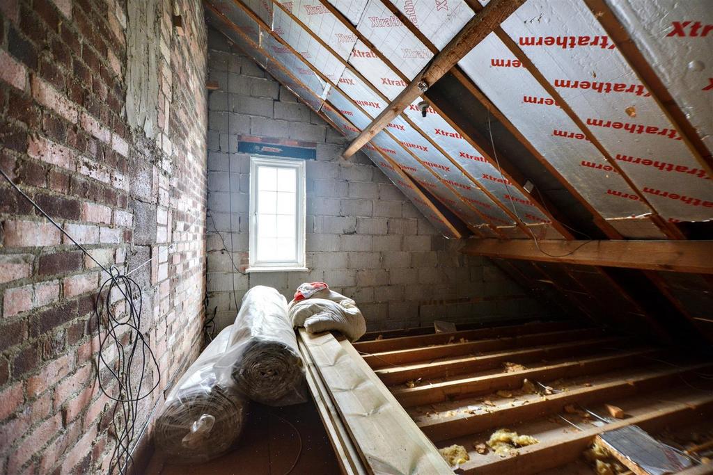 Loft Room 3.jpeg