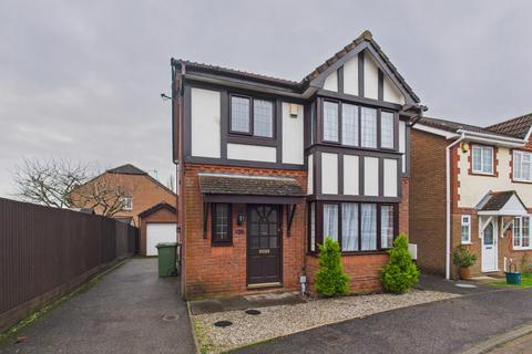 undefined, Caister Close, Hemel Hempstead, HP2