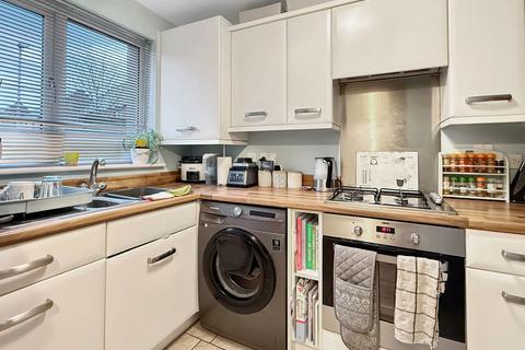 2 bedroom end of terrace house for sale, Beddall Way, Telford TF1