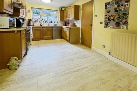 4 bedroom detached house for sale, Perivale Close, Shrewsbury