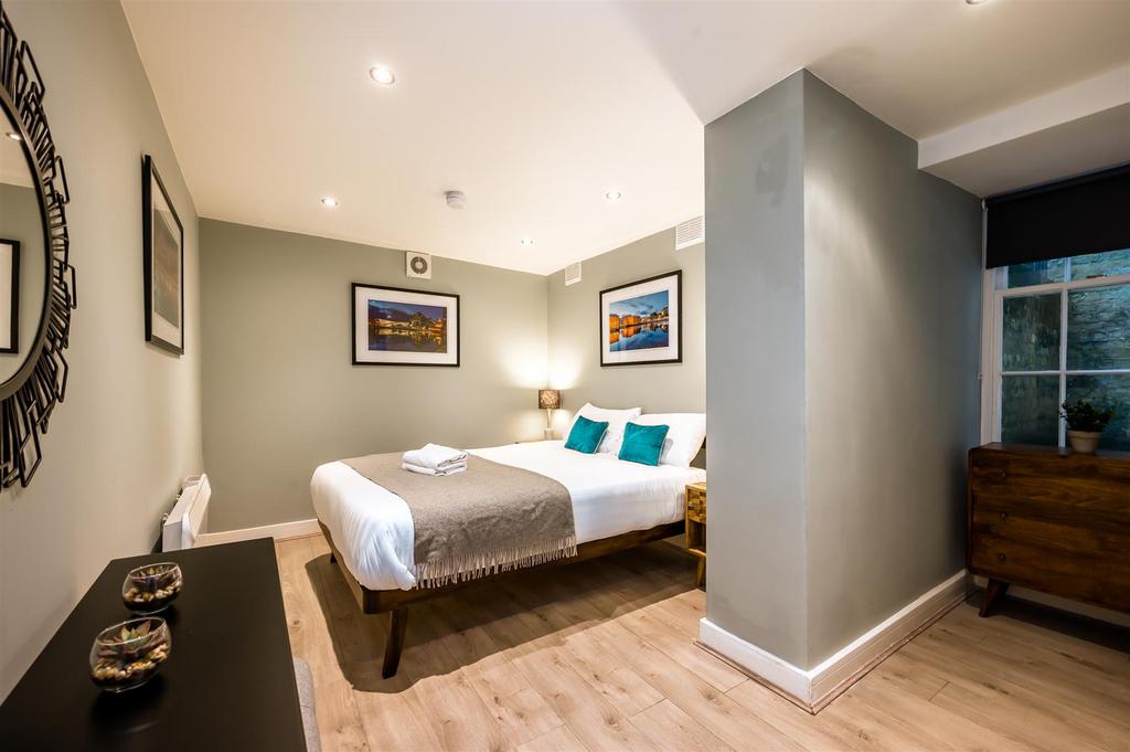 Bedroom2