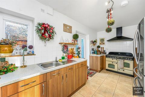2 bedroom semi-detached house for sale, Broseley Road, Harold Hill, RM3