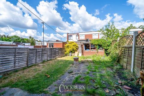 3 bedroom end of terrace house to rent, Stofield Gardens, Mottingham, SE9