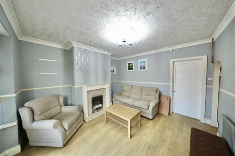 3 bedroom terraced house for sale, National Avenue, Hull