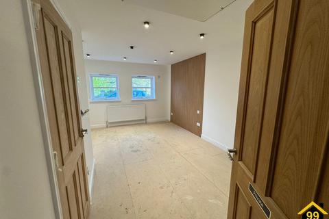 3 bedroom semi-detached bungalow to rent, Carnhell Road, Hayle, Cornwall, TR27