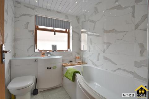 4 bedroom detached house for sale, Milliken Road, Kilbarchan, Johnstone, Renfrewshire, PA10
