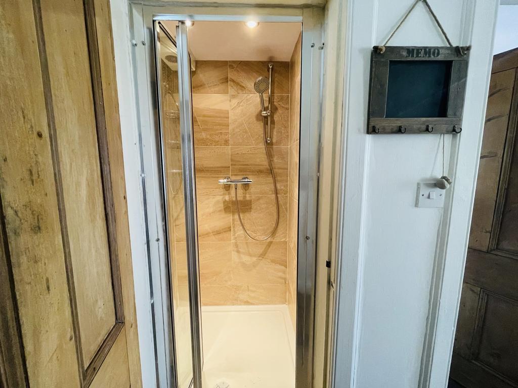 Shower-room-