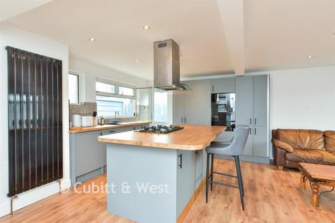 undefined, Western Road North, Lancing BN15