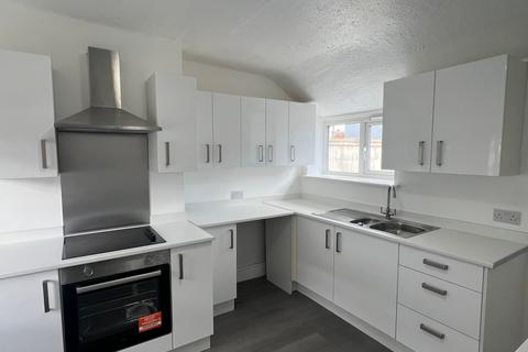 3 bedroom flat to rent, Vaughan Street, Rhyl, LL18
