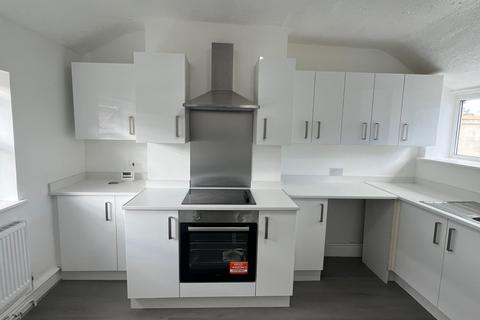3 bedroom flat to rent, Vaughan Street, Rhyl, LL18