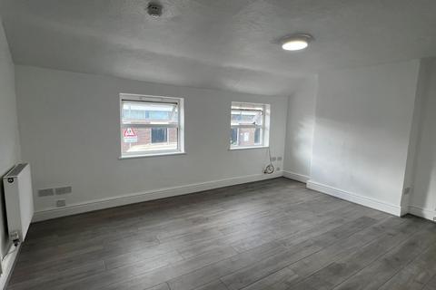 3 bedroom flat to rent, Vaughan Street, Rhyl, LL18