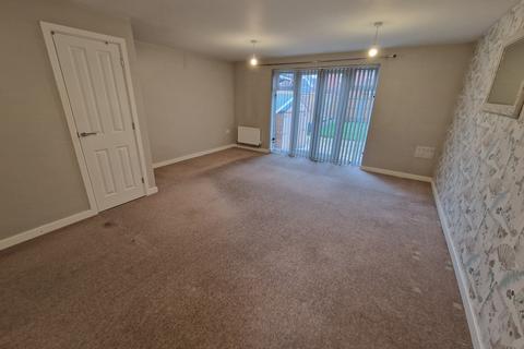 3 bedroom semi-detached house to rent, Royal Drive, Somerset TA6