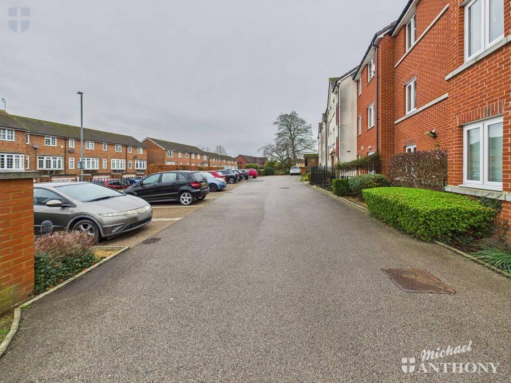 CAM03852 G0-PR0495-STILL009-thumbnail-h750-70