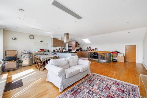 undefined, Penthouse "The Island" Tallow Road, Brentford