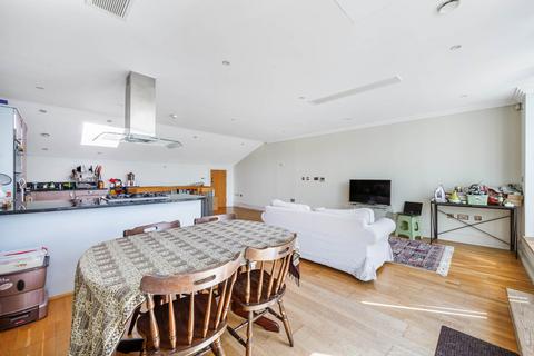 undefined, Penthouse "The Island" Tallow Road, Brentford