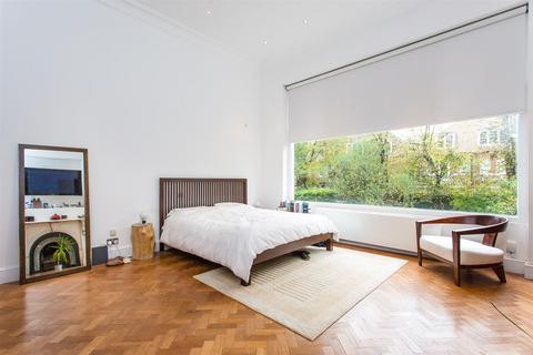 undefined, Belsize Park Gardens, Belsize Park, NW3