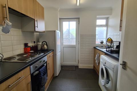2 bedroom flat to rent, Canute Road, Southampton, SO14
