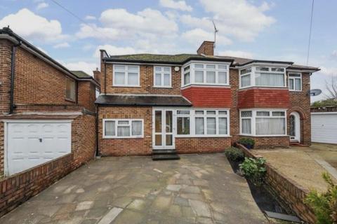 undefined, Brinkburn Gardens, Edgware, Greater London, HA8