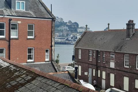 2 bedroom apartment to rent, 18 Fairfax Place, Dartmouth