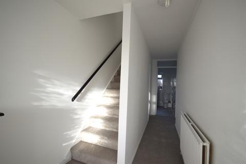 2 bedroom terraced house to rent, Albion Road, Selsey, Chichester, PO20