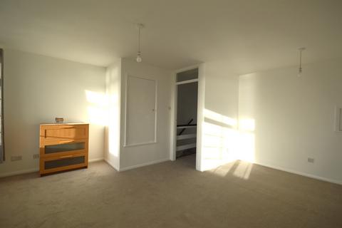 2 bedroom terraced house to rent, Albion Road, Selsey, Chichester, PO20