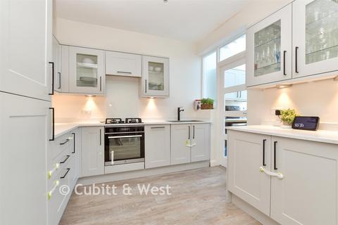 3 bedroom terraced house for sale, Baring Road, Croydon, Surrey