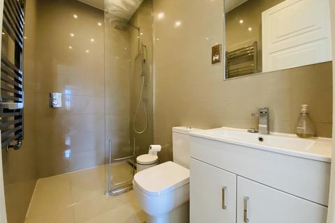 1 bedroom flat for sale, Portland Road, London
