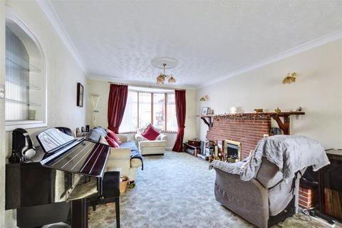 3 bedroom detached house for sale, Lynden Avenue, Long Eaton