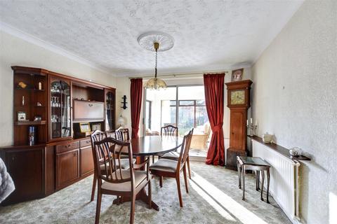 3 bedroom detached house for sale, Lynden Avenue, Long Eaton
