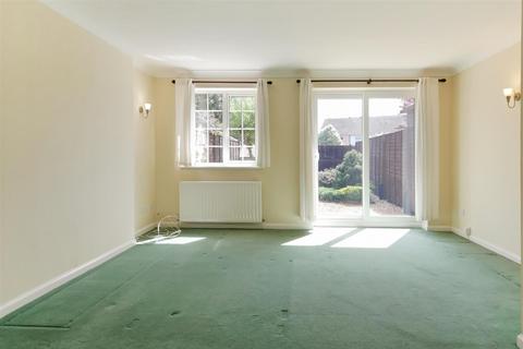 undefined, Tamar Way, Tangmere