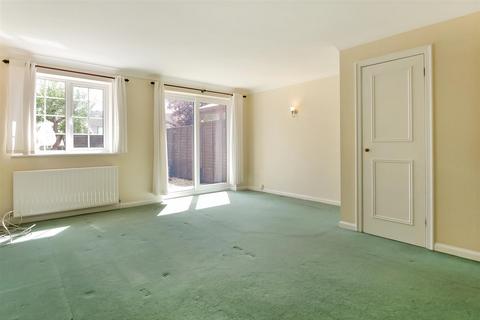 undefined, Tamar Way, Tangmere