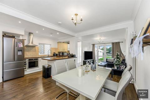 undefined, Rainsford Way, Hornchurch, RM12