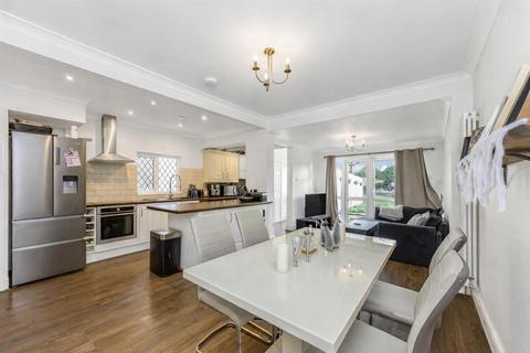 5 bedroom end of terrace house for sale, Rainsford Way, Hornchurch, RM12