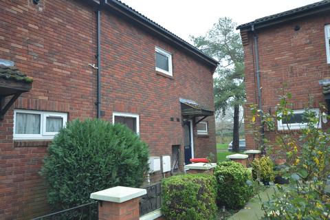 3 bedroom semi-detached house for sale - Steyning Close, Corby, NN18