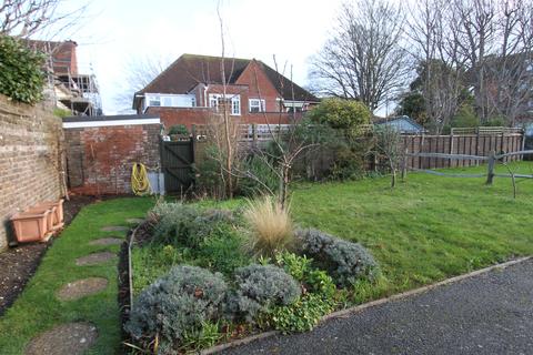 2 bedroom apartment for sale, Grassington Road, Eastbourne BN20