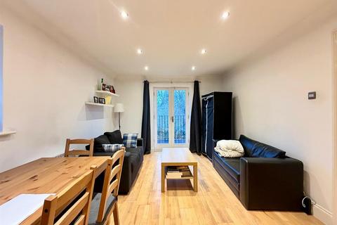2 bedroom flat to rent, Sele Mill, North Road, Hertford