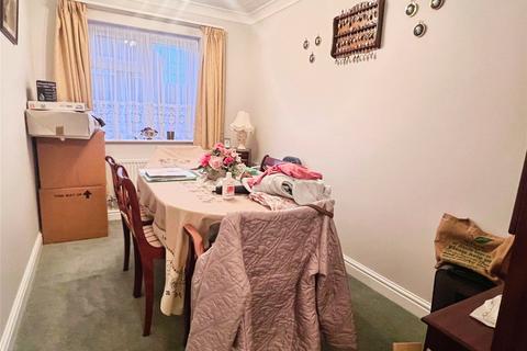3 bedroom bungalow for sale, Sandringham Court, Holbeach, Spalding