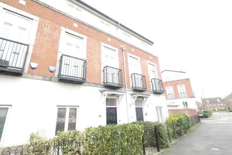 4 bedroom townhouse to rent - Dragon Road, Hatfield